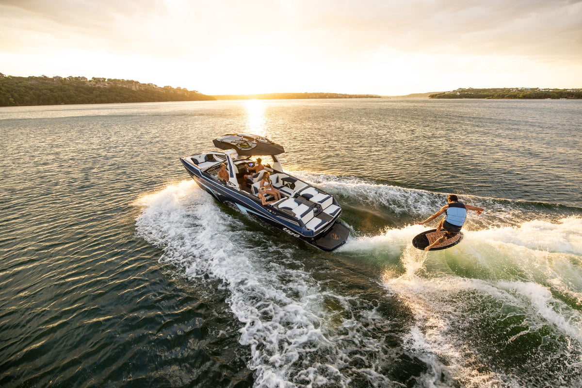 Two skis, one ski, endless fun
